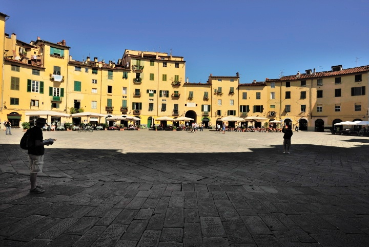Anfiteatro Romano di Lucca Lucca