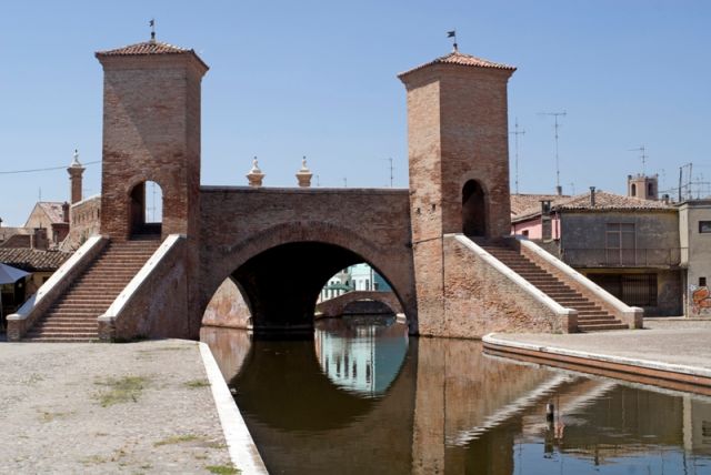 Ponte a Comacchio - Movingitalia.it