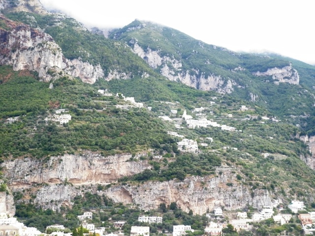 Foto panoramica della costiera amalfinata Amalfi - Movingitalia.it