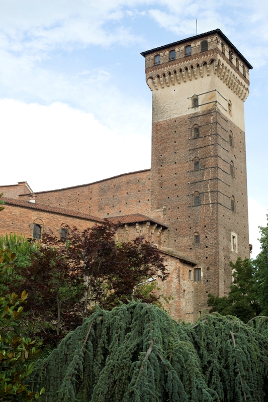 Castello di Rovasenda - Movingitalia.it