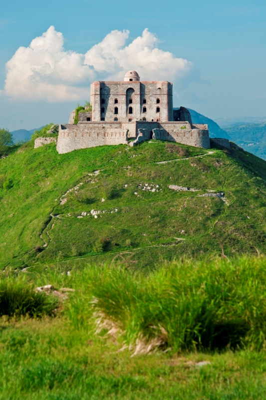 Il forte Diamante, una delle fortificazione più importante che proteggere le colline di Genova - Movingitalia.it