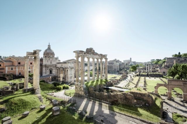 Rovine di Roma e colonne nel Forum - Movingitalia.it